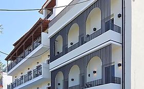 Uphill Unique Boutique Suites